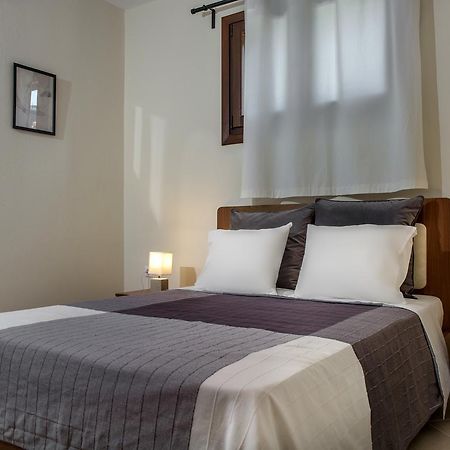 Appartamento Pleiades Casual Living Nea Roda Esterno foto