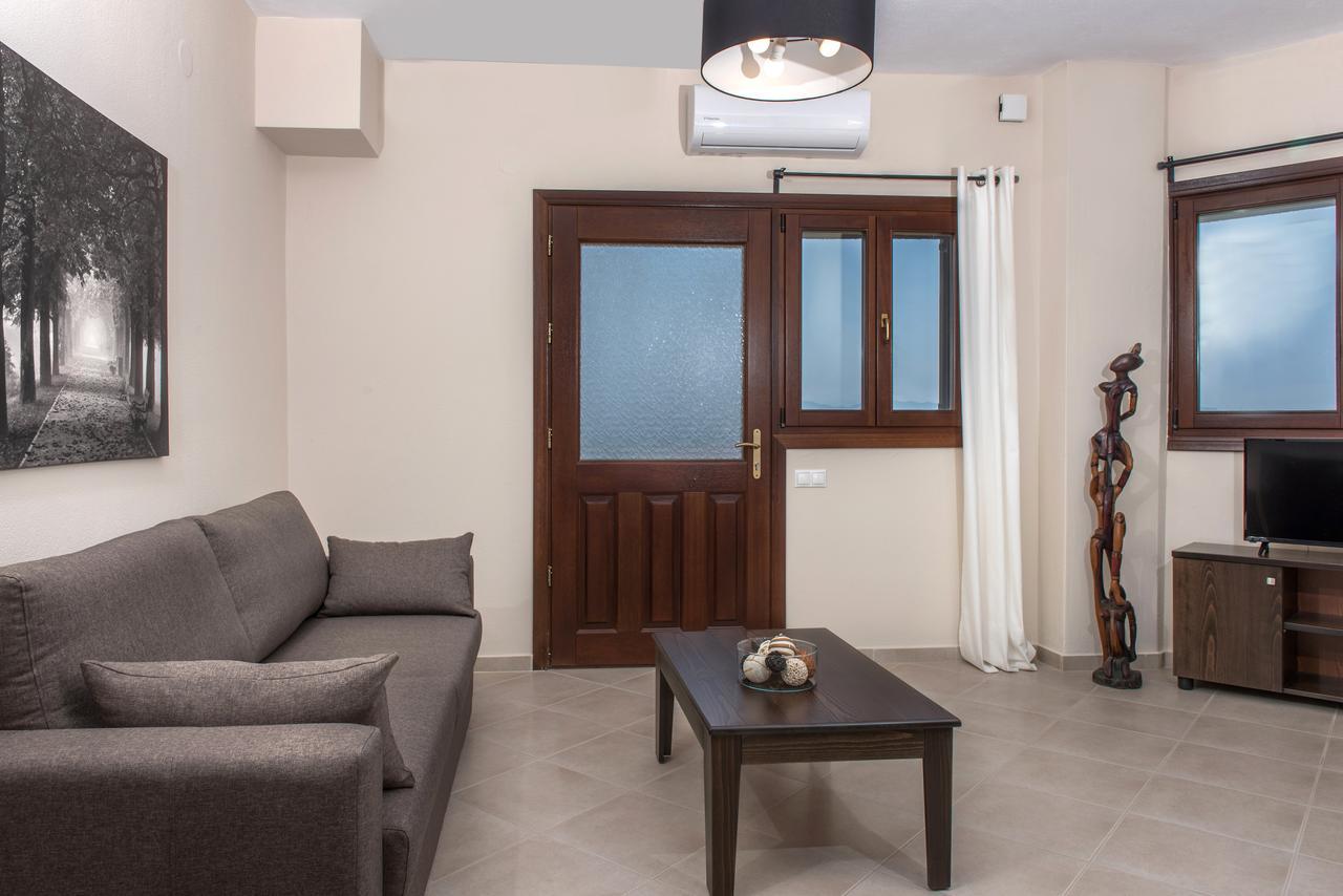 Appartamento Pleiades Casual Living Nea Roda Esterno foto