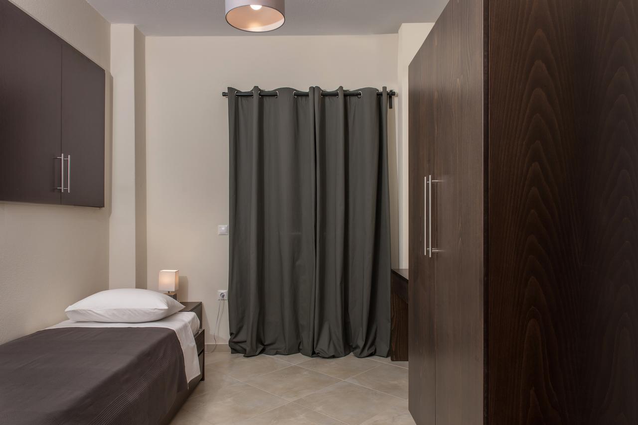 Appartamento Pleiades Casual Living Nea Roda Esterno foto