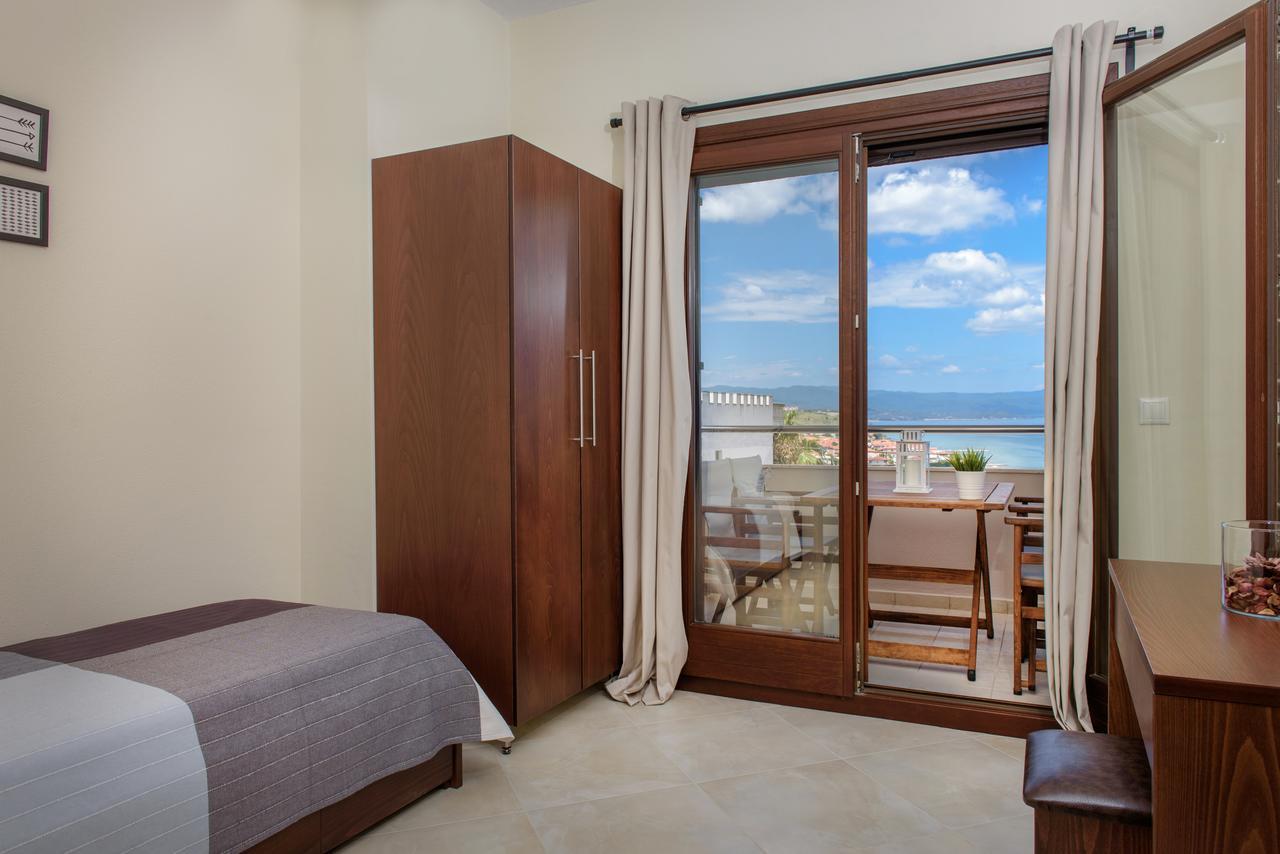 Appartamento Pleiades Casual Living Nea Roda Esterno foto
